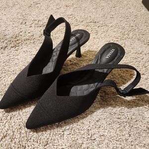 VIVAIA - Black Pointed-Toe Slingback Heels Sandals